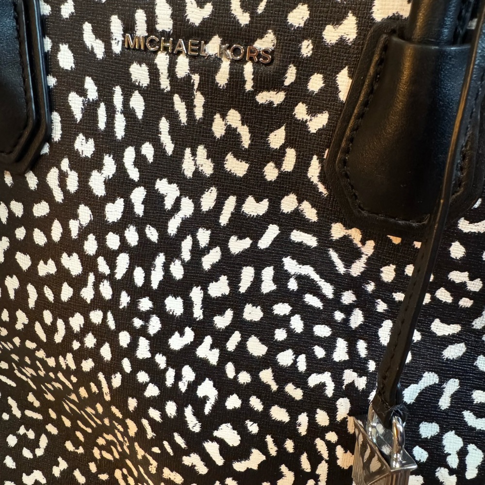 Michael Kors Black and White Patterned Tote - Picture 2 of 8